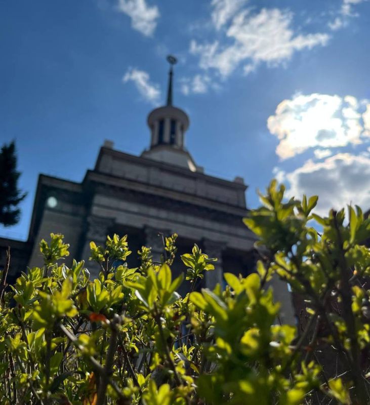 Синоптики прогнозируют 7 мая в ЛНР от 7 градусов выше нуля ночью до 24 градусов тепла днем, местами пройдет кратковременный дождь с грозой