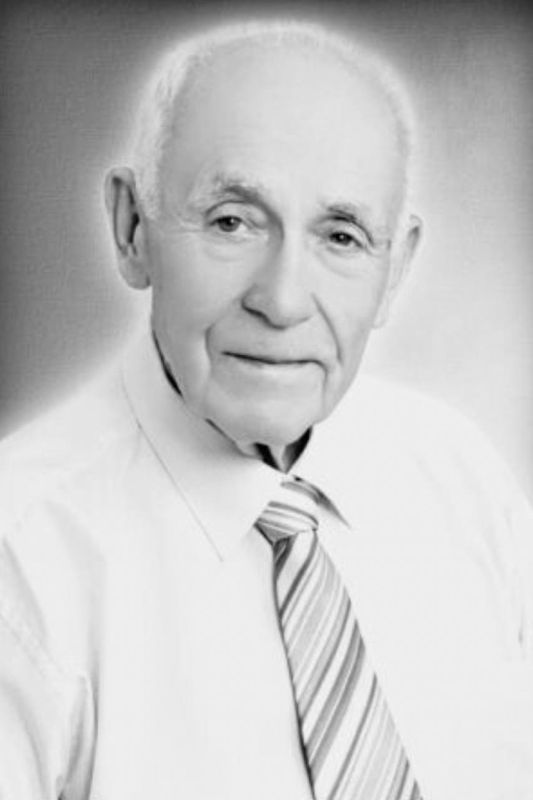 Памяти Александра Александровича Ольшанецкого