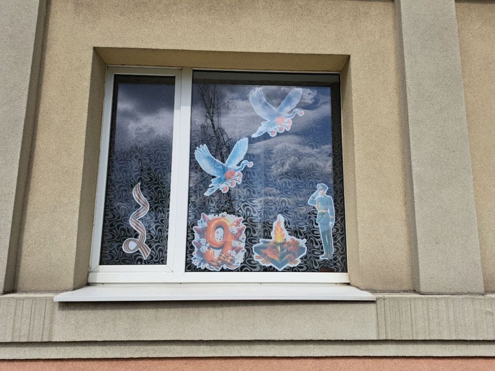 Всероссийская акция «Окна Победы» направлена на сохранение исторической памяти о героизме и смелости советских солдат