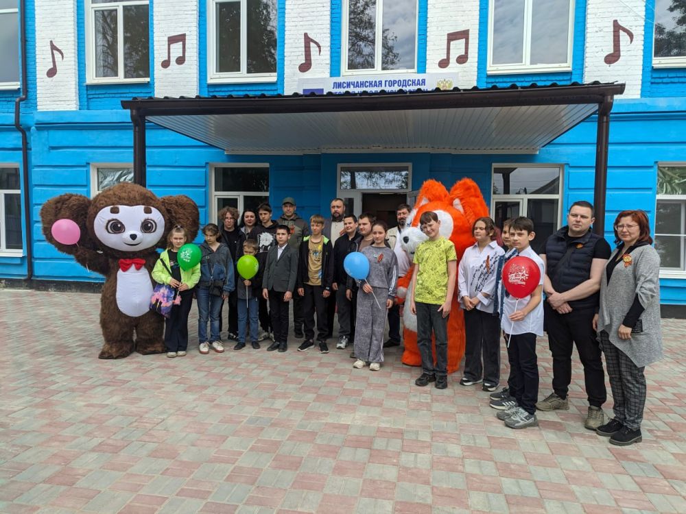 Художественная выставка московских, тверских и луганских мастеров прошла в Лисичанске