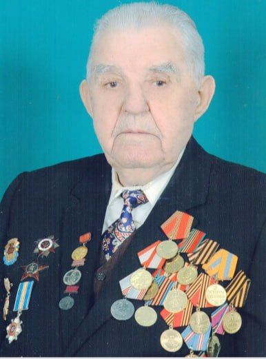 Бабенко Сергей Федорович (родственник Бабенко Ларисы, гл. специалиста отдела кадровой работы и государственной гражданской службы)