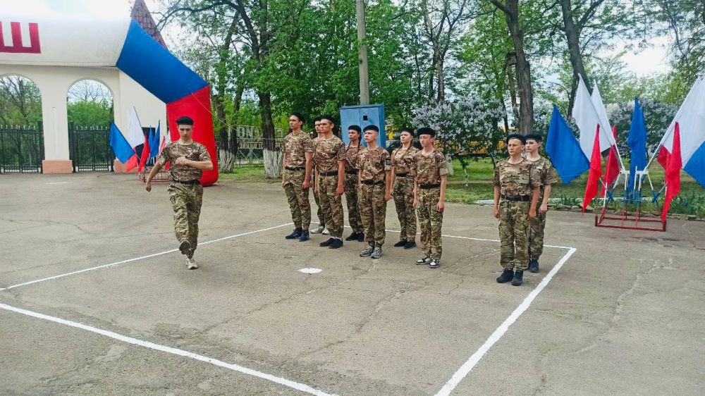 Владимир Чернев: В Луганской Народной Республике стартовал региональный этап Всероссийской военно-патриотической игры «Зарница 2.0», и наша команда старшая группа «Кометы» уже вступила в борьбу за победу!