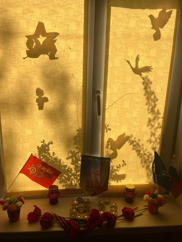 В преддверии празднования 80-й годовщины Победы в Великой Отечественной войне, сотрудники ГБУ ЛНР «Брянковский комплексный центр социального обслуживания населения» - члены партии «Единая Россия», совместно с ветеранской...