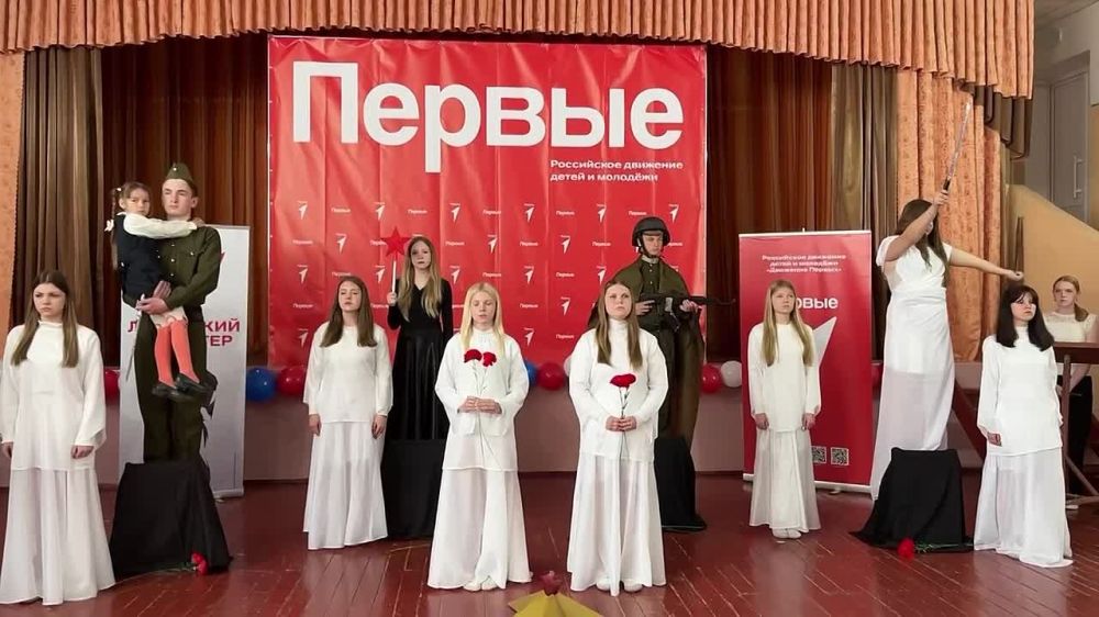 Победный вальс. При поддержке местного отделения Единой России на базе Краснолучской школы №29 им.С.Х.Хасанова состоялось трогательное мероприятие «Победный вальс», посвященное подвигу советского народа в годы Великой...