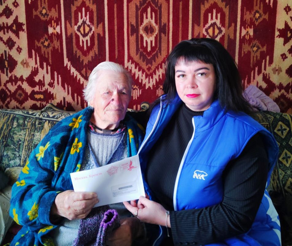 В населенных пунктах, находящихся в ведении отдела по жизнеобеспечению пгт Новоалександровка, пгт Мирное, с. Верхнешевыревка состоялось торжественное вручение поздравительных писем с Днем Победы от Президента России