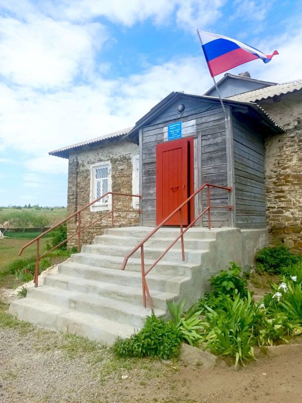 В библиотеке - филиале №15 Центральной библиотеки им. Г. Сковороды города Ровеньки в результате атмосферных осадков, перепадов температур и интенсивных механических нагрузок возникла необходимость в проведении текущего...