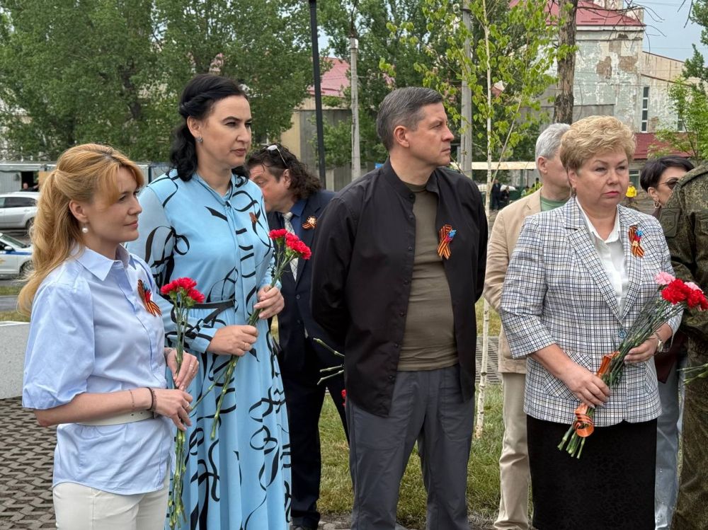 Дарья Лантратова: Открыли отреставрированный Сквер Советского солдата в Луганске