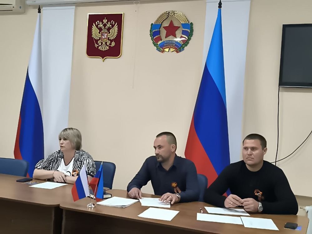 Сегодня в зале заседаний Администрации Белокуракинского муниципального округа состоялась сессия депутатов Совета муниципального округа муниципальное образование Белокуракинский муниципальный округ Луганской Народной...