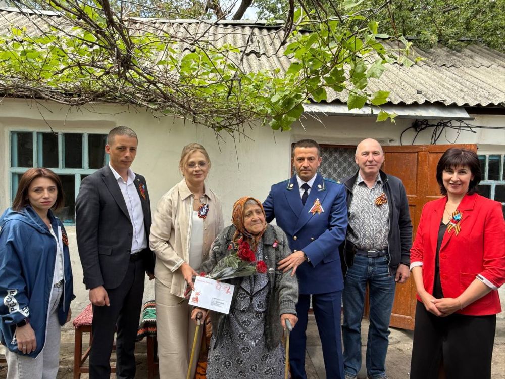 Виктория Сергеева: Сегодня в преддверии 80-летия «Дня Победы» в Великой Отечественной войне продолжила почетную миссию – адресно поздравила ветеранов с наступающим 9 мая "Днем Победы"