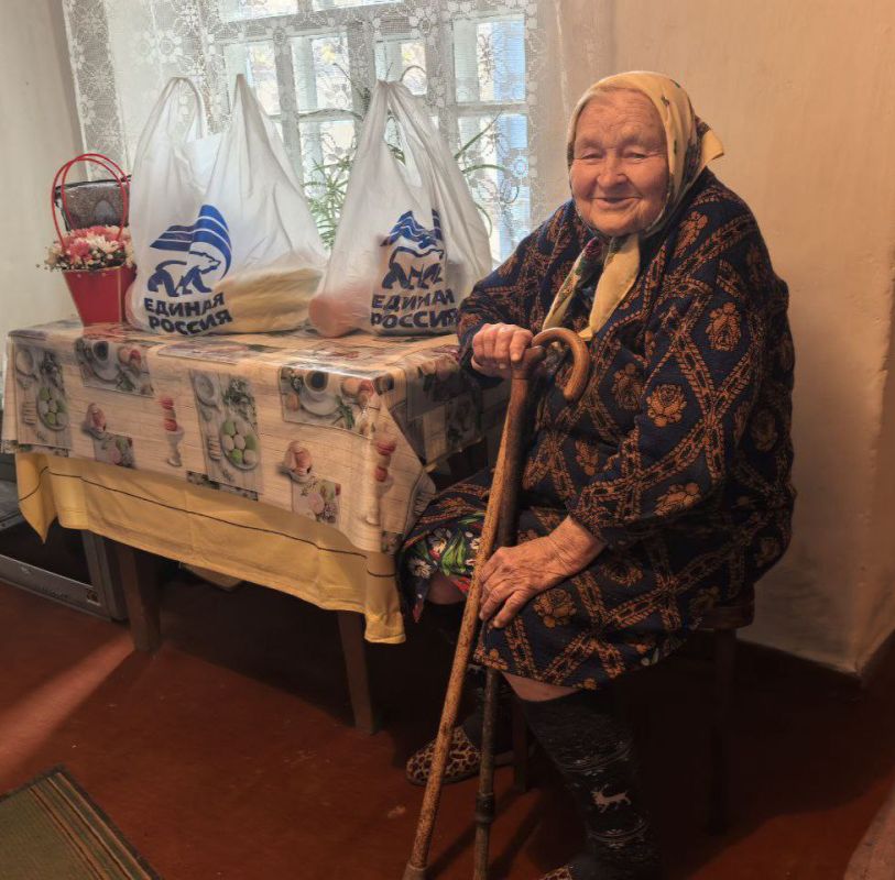 Сегодня, в преддверии празднования 80-й годовщины со дня Победы в Великой Отечественной войне,депутат Лутугинского муниципального округа Вадим Обедняк совместно с помощниками депутата Лутугинского муниципального округа и...