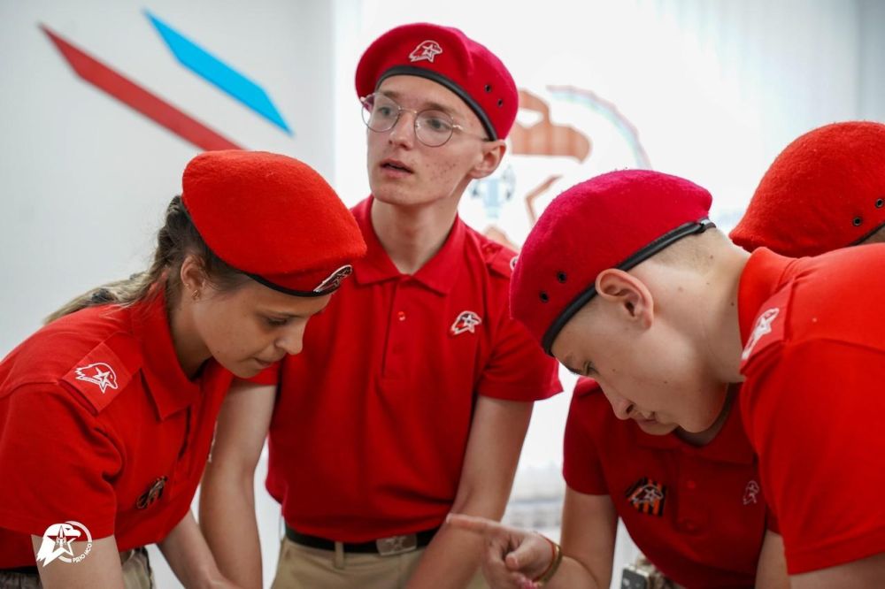 Региональный дом ЮНАРМИИ Новосибирской области посетила делегация юных патриотов из Беловодского муниципального округа Луганской Народной Республики