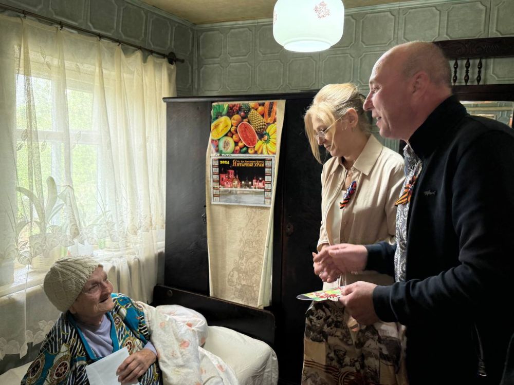 Виктория Сергеева: Сегодня в преддверии 80-летия «Дня Победы» в Великой Отечественной войне продолжила почетную миссию – адресно поздравила ветеранов с наступающим 9 мая "Днем Победы"