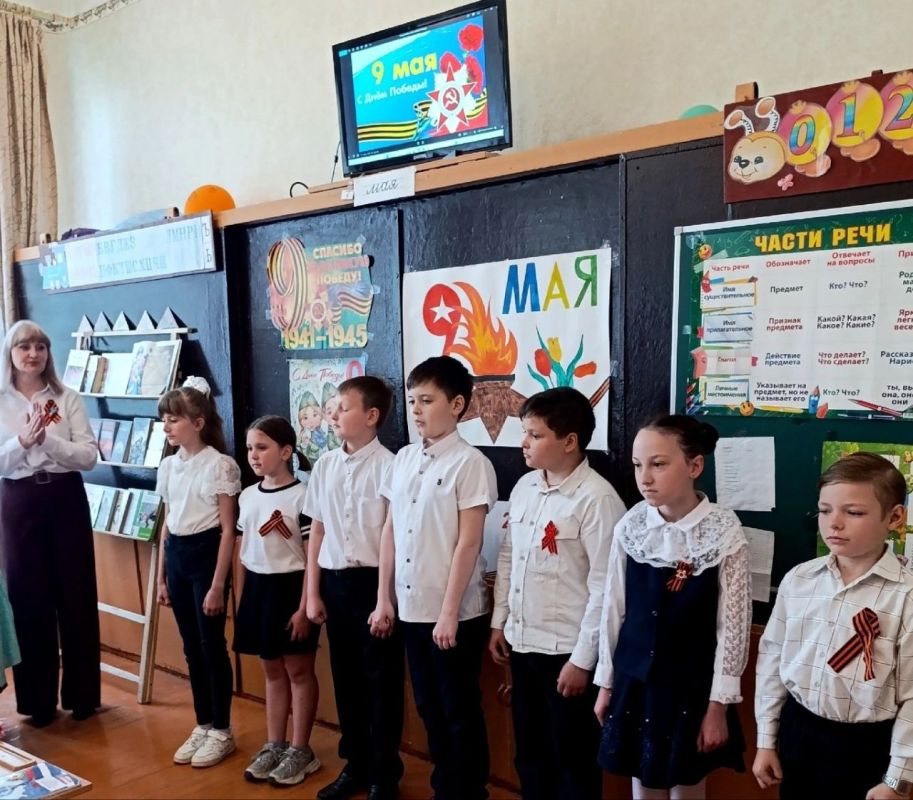 В преддверии 80-летия Великой Победы сотрудники библиотеки-филиал № 3 МБУ «ЛЦБС для детей» для учащихся ГБОУ ЛНР «ЛСШ № 16 имени П.Б. Луспекаева» провели информационно - патриотический час «Война в сердцах, в памяти, в...