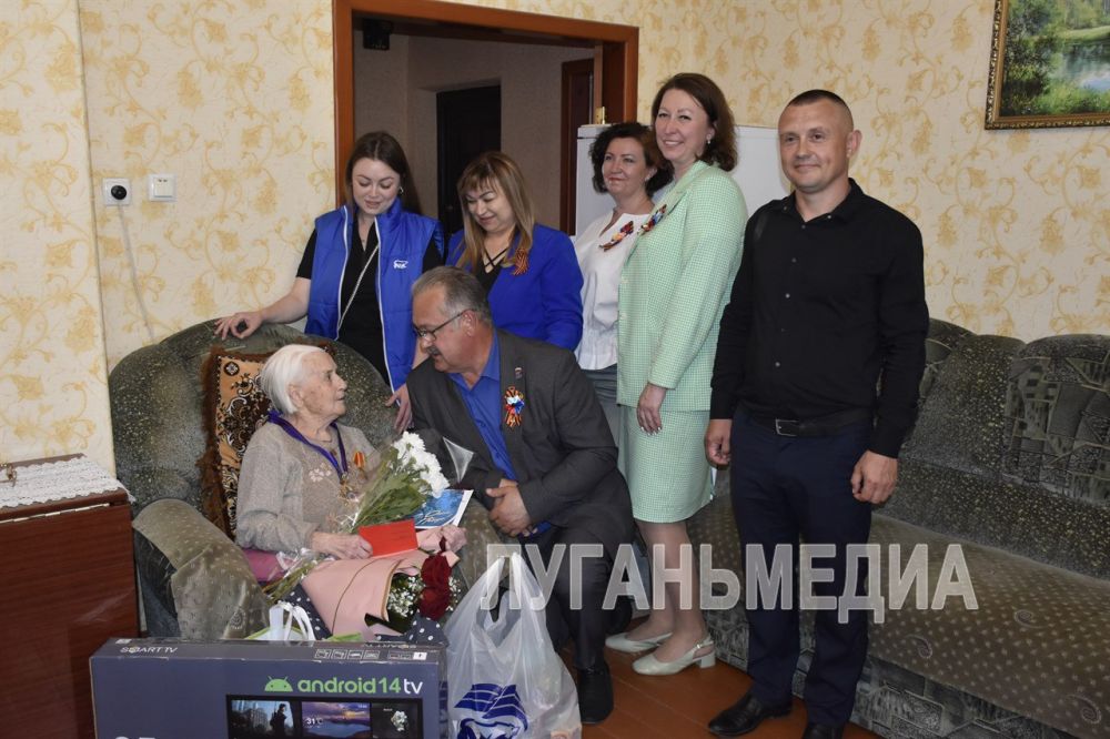 Еще одному ветерану Великой Отечественной войны присвоено звание «Почетный гражданин Антрацитовского муниципального округа»