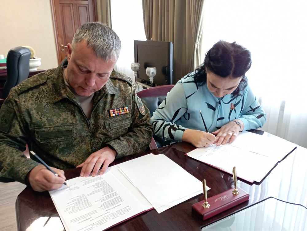 Подписано соглашение между Луганской администрацией и фондом "Своих не бросаем"