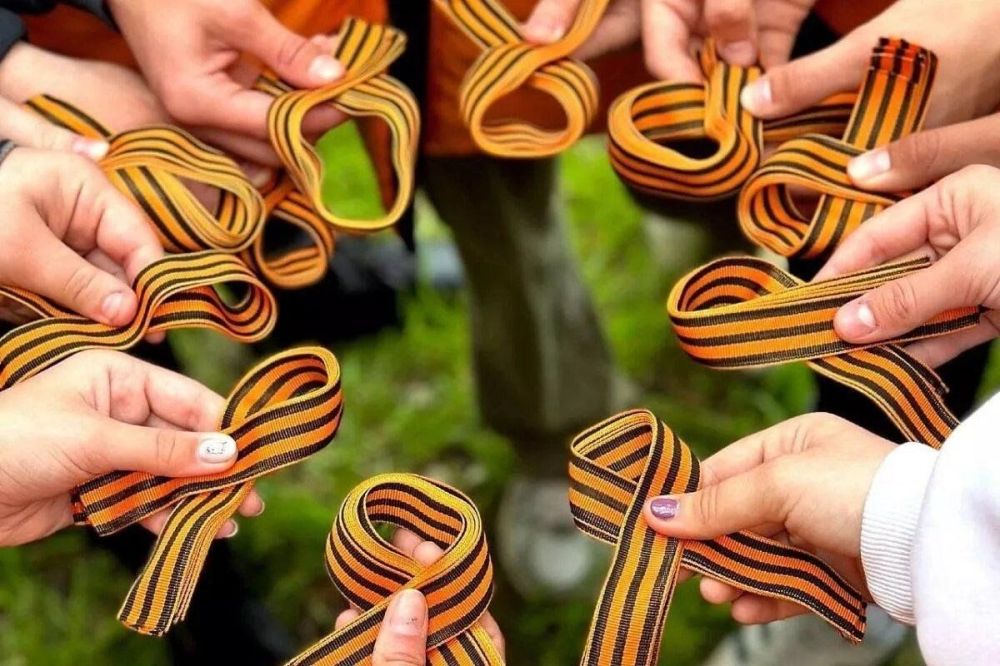 В преддверии празднования 80-й годовщины Победы в Великой Отечественной войне в МБУДО "Северодонецкая спортивная школа № 3" прошла Всероссийская акция «Георгиевская ленточка»