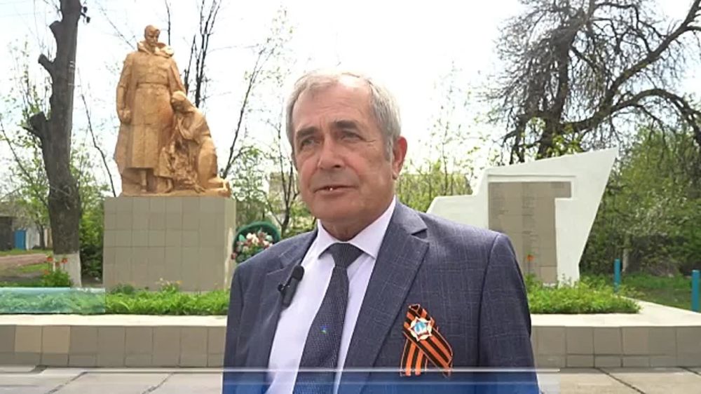 Литературный флэшмоб ко Дню Победы от управления образования