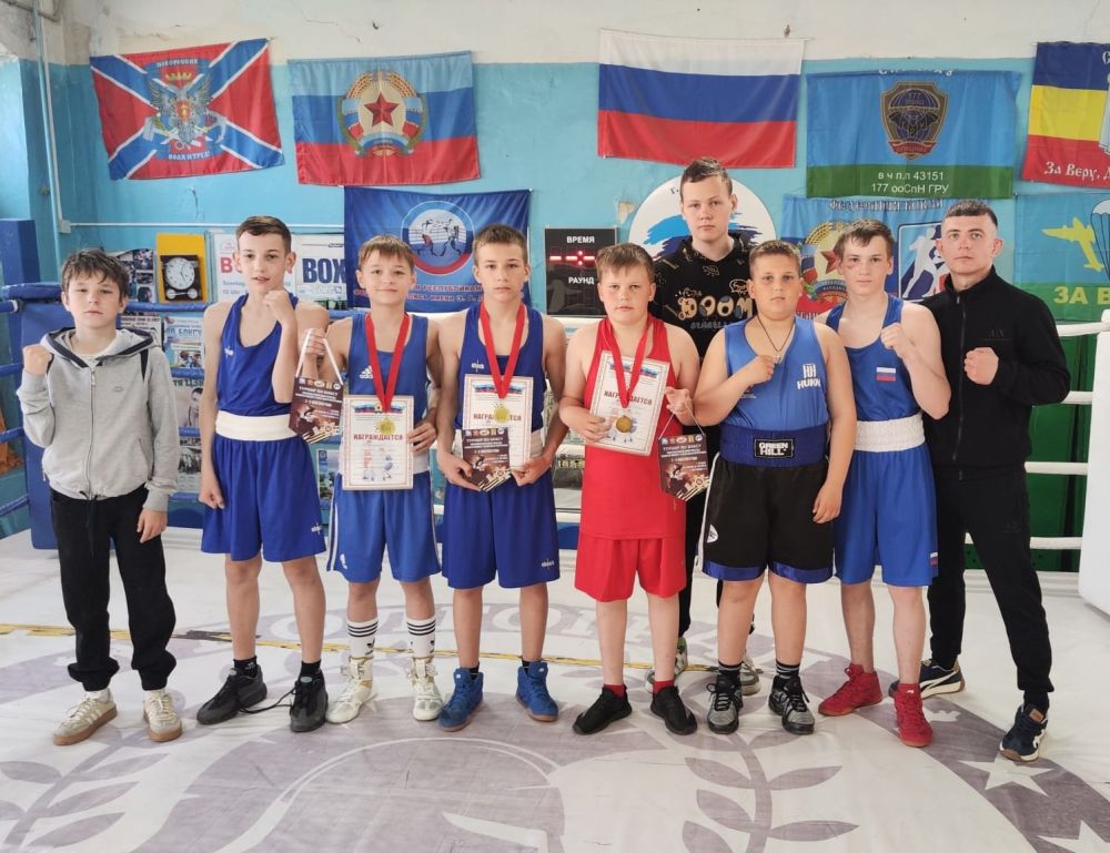 В Луганске прошел традиционный турнир по боксу памяти пионера-героя Виктора Пятеркина