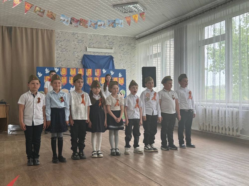 Школьники из Поречья отметили День Победы праздничным концертом
