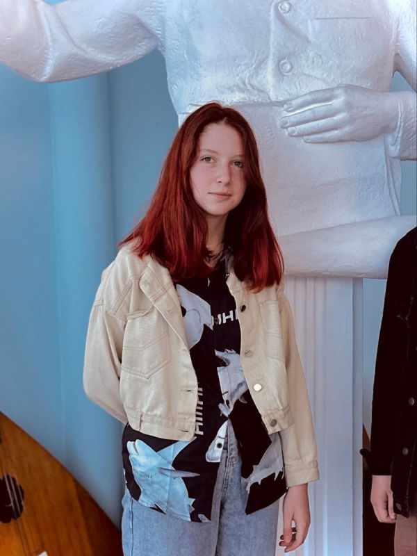 Поздравляем ученицу 3 класса МБУ ДО «Детская художественная школа г.Ровеньки» Филатову Светлану с успешным прохождением II тура Республиканской музыкально-теоретической олимпиады «Юный Эрудит»!