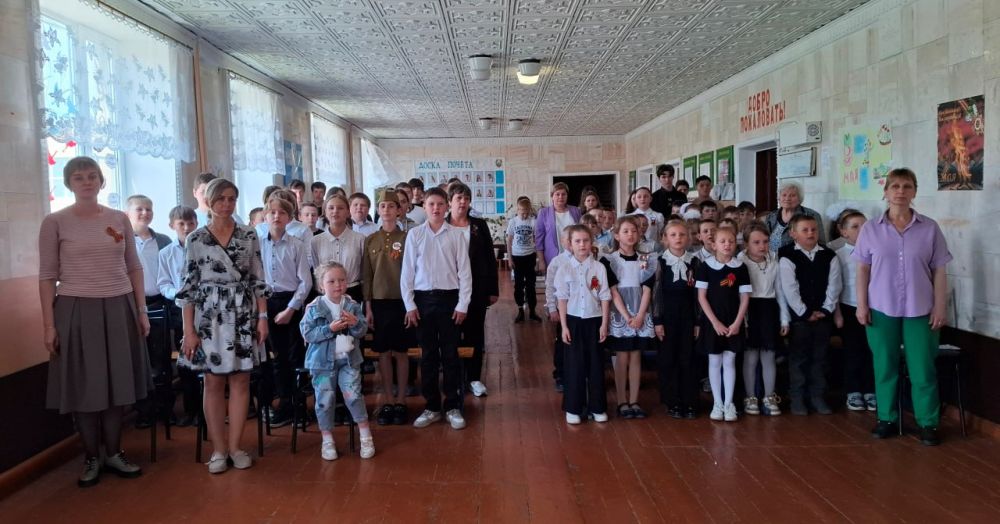 В честь 80-летия Победы в Великой Отечественной войне в Краснокутской школе прошёл праздничный концерт, ставший важным событием в череде патриотических мероприятий