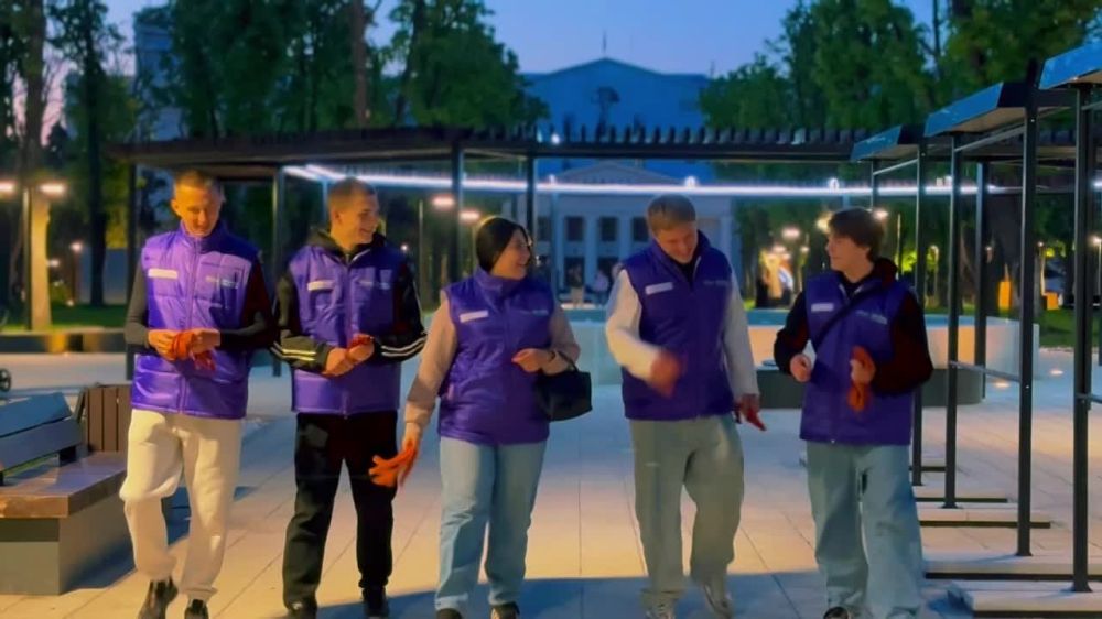 #МЫВМЕСТЕ продолжают акцию «Георгиевска ленточка!»