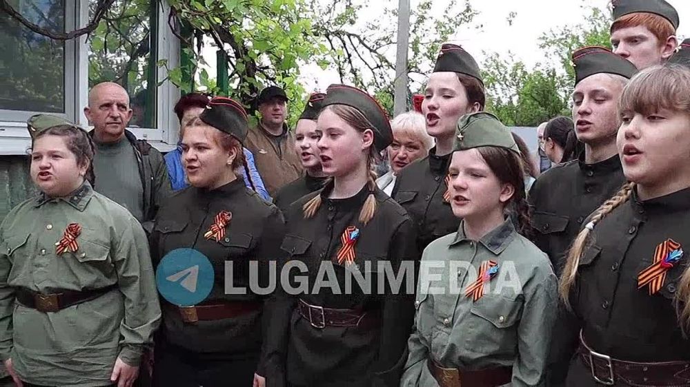 Ветеранов Свердловского муниципалитета поздравили с наступающим Днем Победы