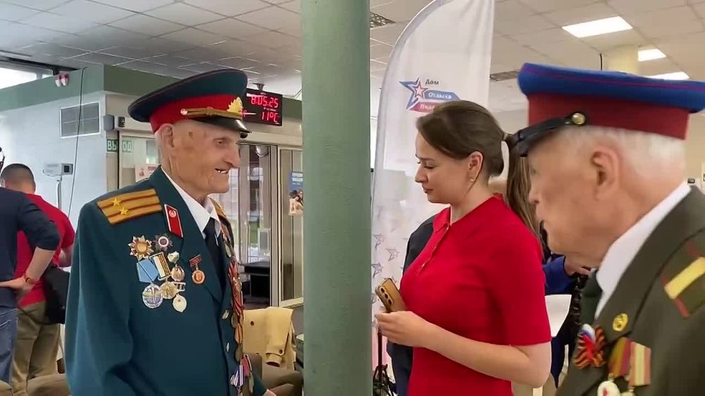 Ветеран Великой Отечественной войны, почетный гражданин Луганска Григорий Пономаренко примет участие в Парад Победы в Москве