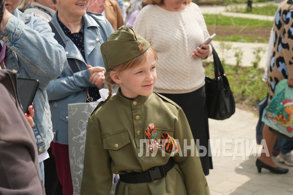 В Антрацитовском муниципальном округе прошел Солдатский привал «Солдаты Мая, слава Вам навеки», посвященный празднованию 80-летия Победы в Великой Отечественной войне, продолжилось мероприятие вкусным кулешом, приготовленным...