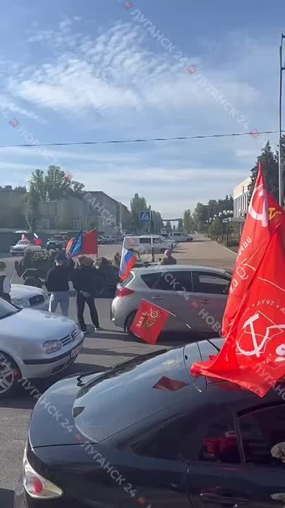 Масштабный автопробег в Луганске по случаю Дня Великой Победы