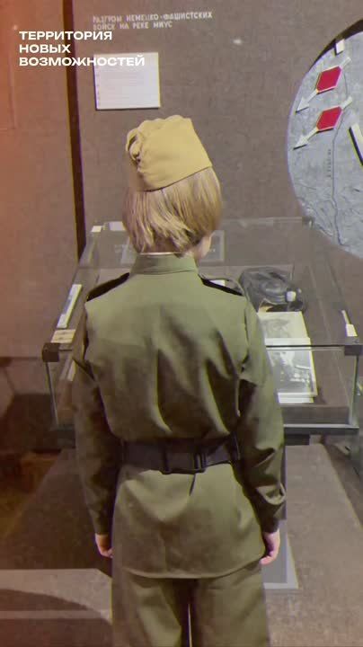 С Днём Победы поздравляют и выпускники проекта президентской платформы «Спасибо, братцы!» — молодые люди, для которых память о подвиге не просто слова