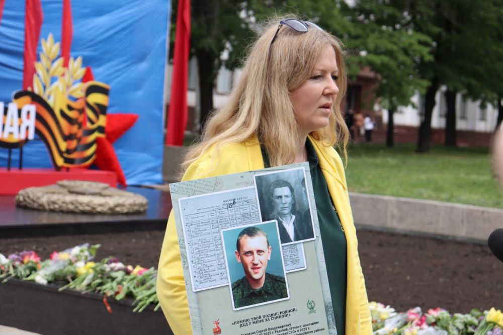 К празднованию Дня Победы в Стаханове присоединилась делегация представителей Комитета защитников воинов Отечества из Ярославля