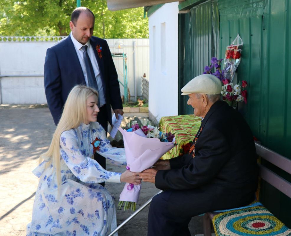 Поздравление ветерана Великой Отечественной войны с Днём Победы