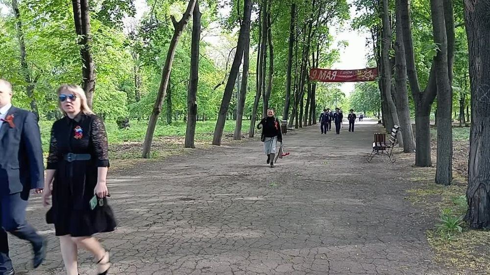 Активисты, сторонники и депутаты «Единой России» прошли 80 тысяч шагов в память о Великой Победе