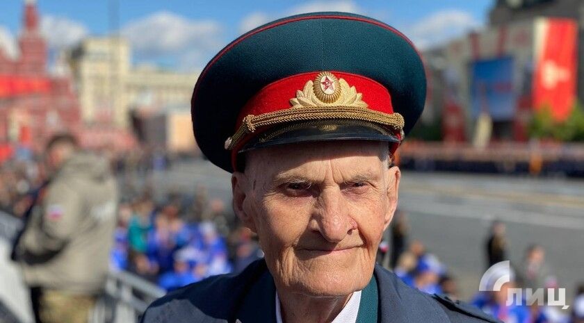 Ветеран из Луганска побывал на Параде Победы в Москве
