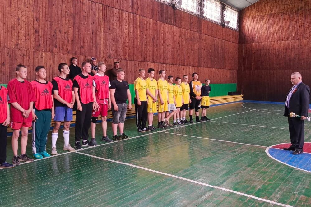 В Астаховском спорткомплексе в 22-й раз разыграли «Кубок Победы» по мини-футболу среди сельских команд