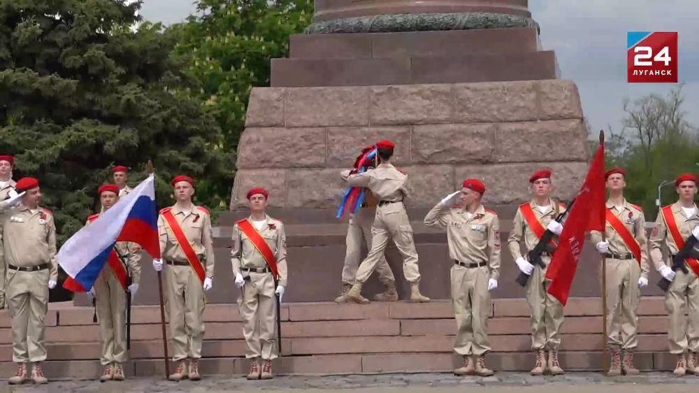 В преддверии 9 Мая в Краснодоне провели масштабный форум «Луганский характер – характер победителей»