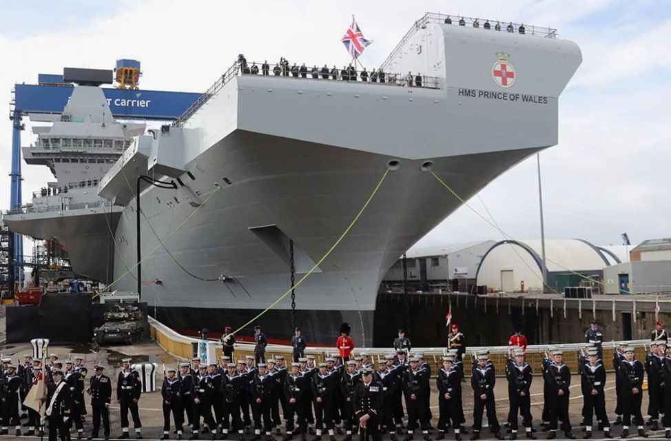 Б9 — ранен, Б4 — убит. Не так давно мировые СМИ отмечали, что США безнадёжно проиграли борьбу за доминирование в арктическом судоходстве, сдав позиции Китаю и в ещё большей степени — России