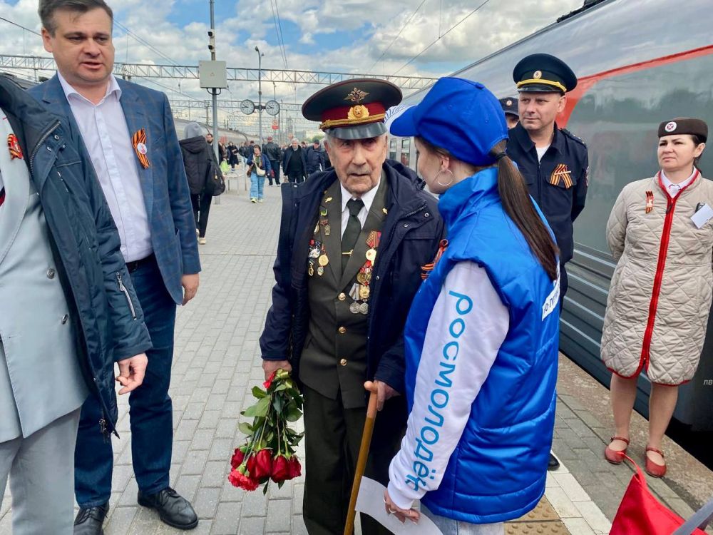 С заботой о Героя Великой Отечественной войны