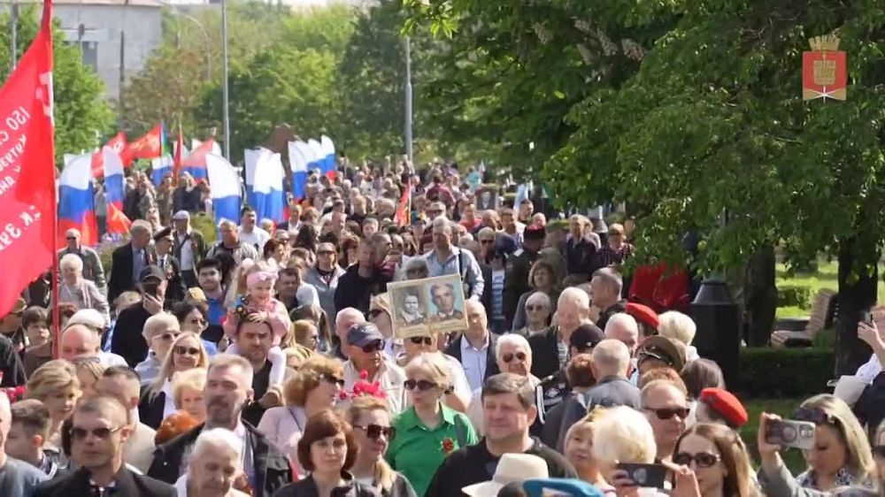 Алчевск единой семьей горожан встретил 80-летие Великой Победы