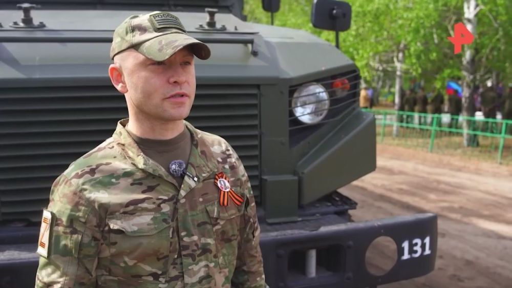 Российские бойцы восстановили памятник героям Великой Отечественной войны в селе Булавиновка в ЛНР