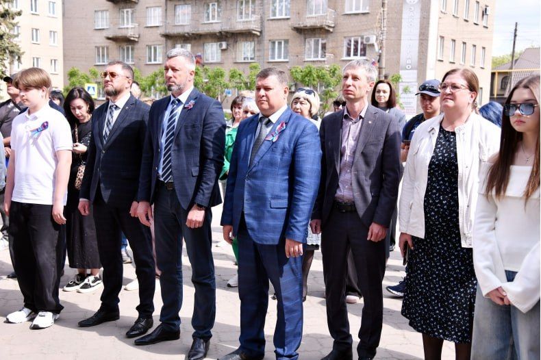 Андрей Сухачев: Вместе с представителями Администрации, регионов-шефов, активной молодёжью и общественностью приняли участие в мероприятии ко Дню Республики