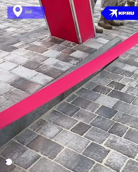 В память о тех, кто отстоял республику: В Стаханове открыли обновлённый сквер Защитников Отечества