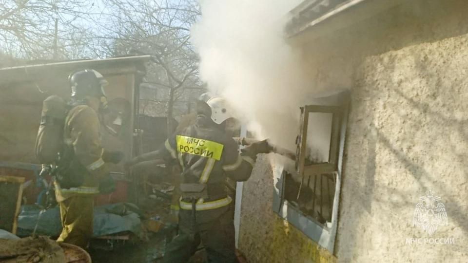 За сутки в ЛНР потушили 14 пожаров