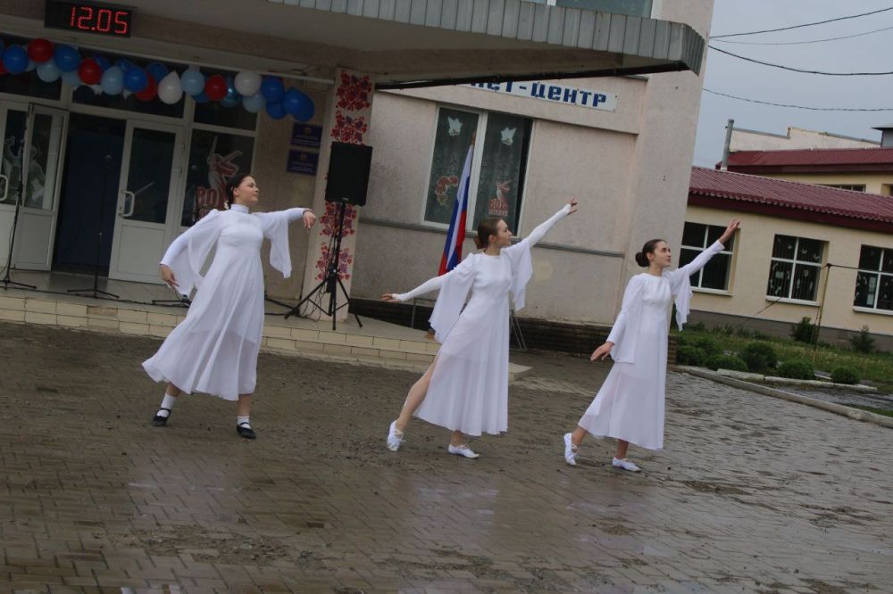 12 мая 2025 года на площади перед МБУК «ЦКД Троицкого МО» прошло мероприятие, посвященное Дню Луганской Народной Республики, на котором присутствовали представили учреждений, организаций и жители Троицкого муниципального...