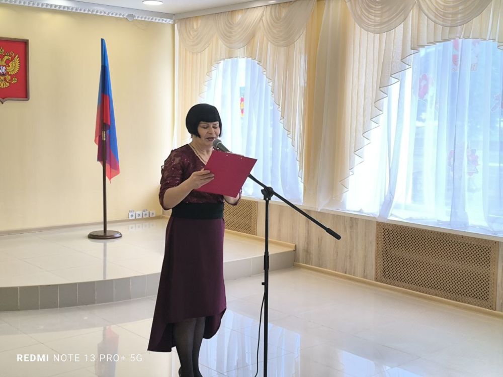 В Белокуракинском округе состоялся митинг посвященный Дню Луганской Народной Республики