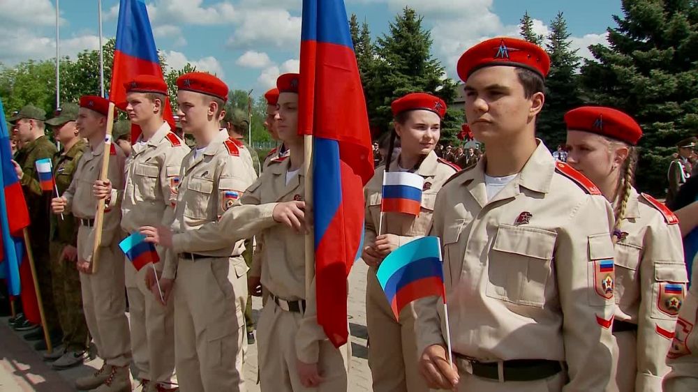 «Трудно переоценить тот вклад, который вносят шефы-регионы в развитие инфраструктуры Краснодона»