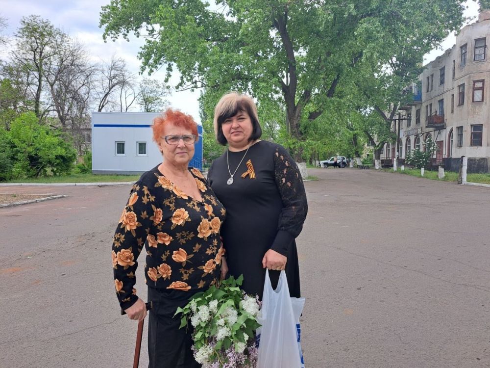 На Краснодонщине в честь Дня Республики поздравили представительниц прекрасного пола