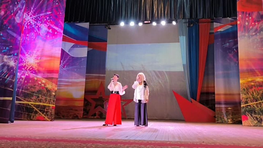 Евгений Морозов: Брянка отметила День Луганской Народной Республики большим праздничным концертом