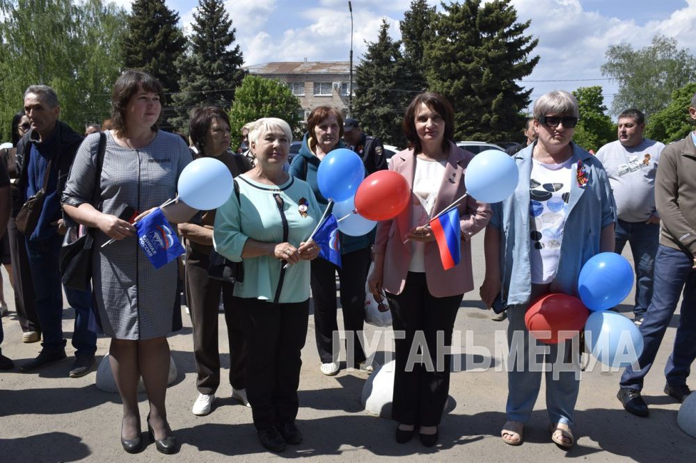 В Марковке прошел торжественный митинг, приуроченный ко Дню Луганской Народной Республики